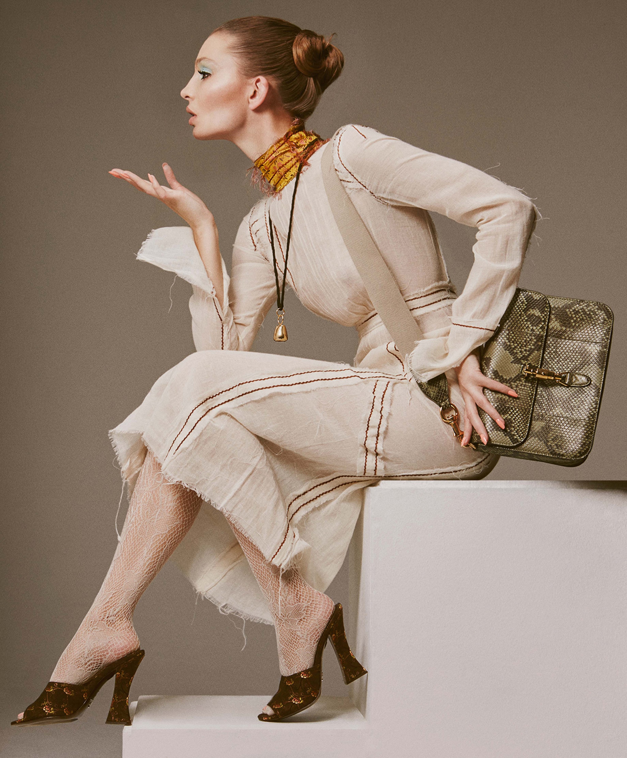 Precieuses Seventies M Le Monde Charlotte Wales 2023