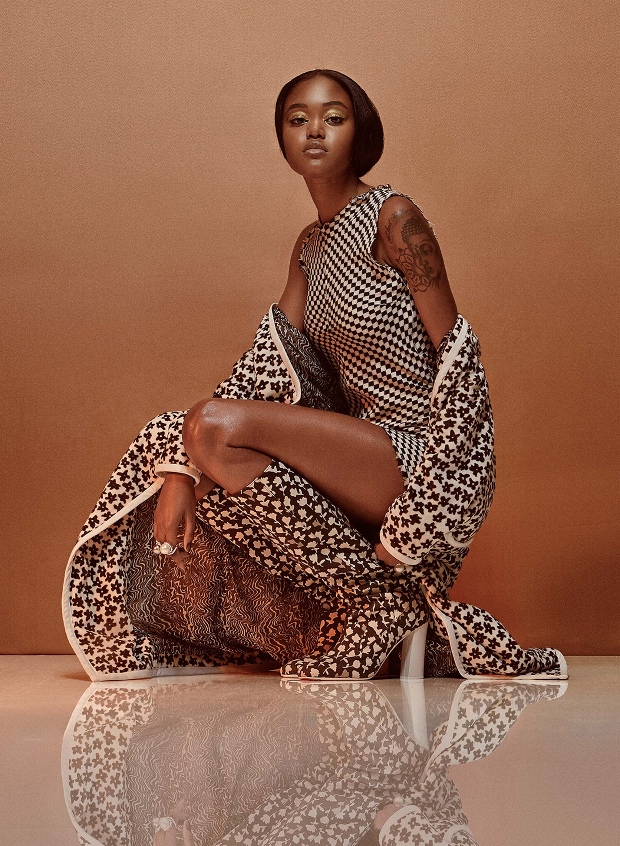 V PEOPLE V Magazine Charlotte Wales 2023