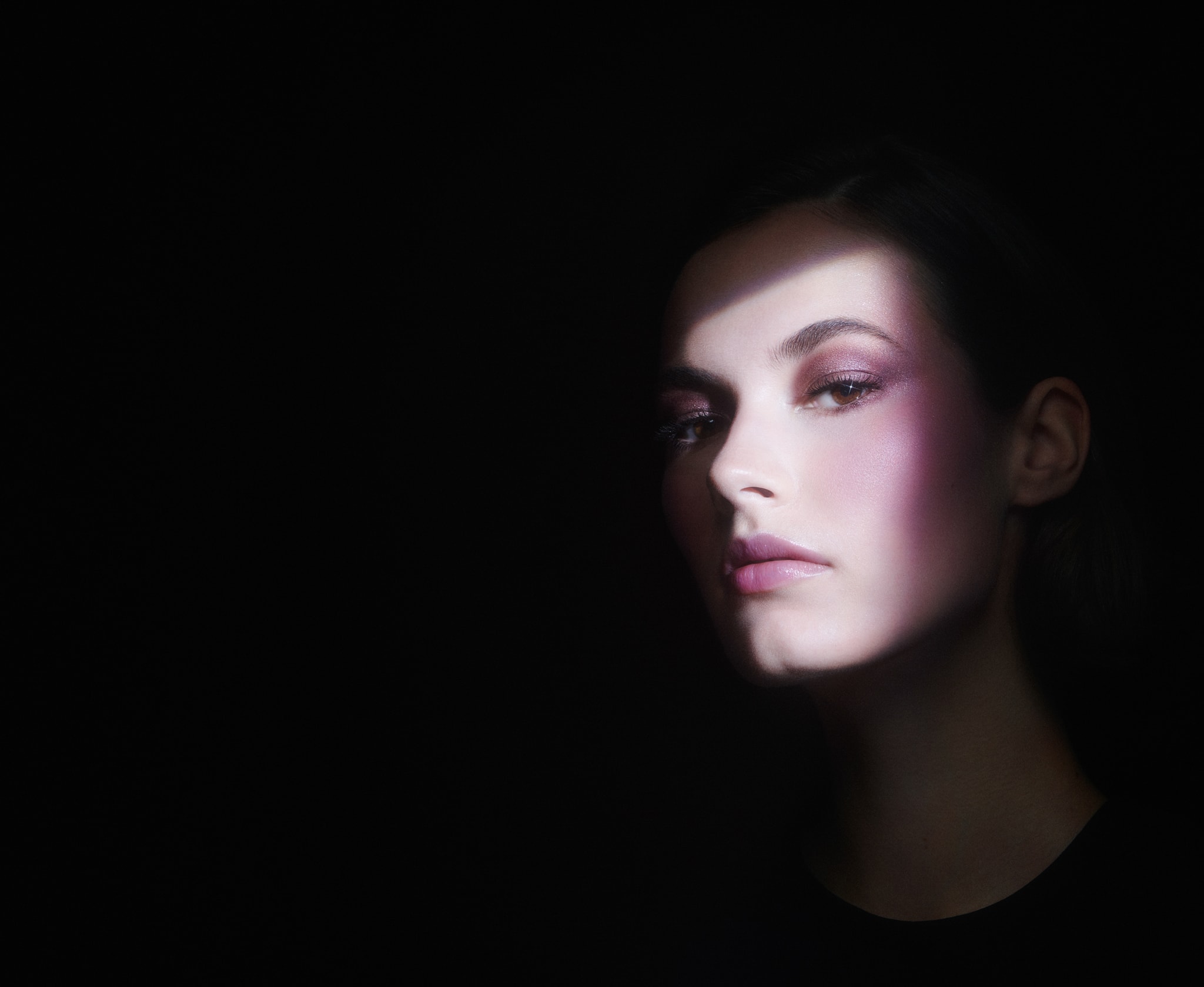 Beauty, F/W 2018 Givenchy Charlotte Wales 2023