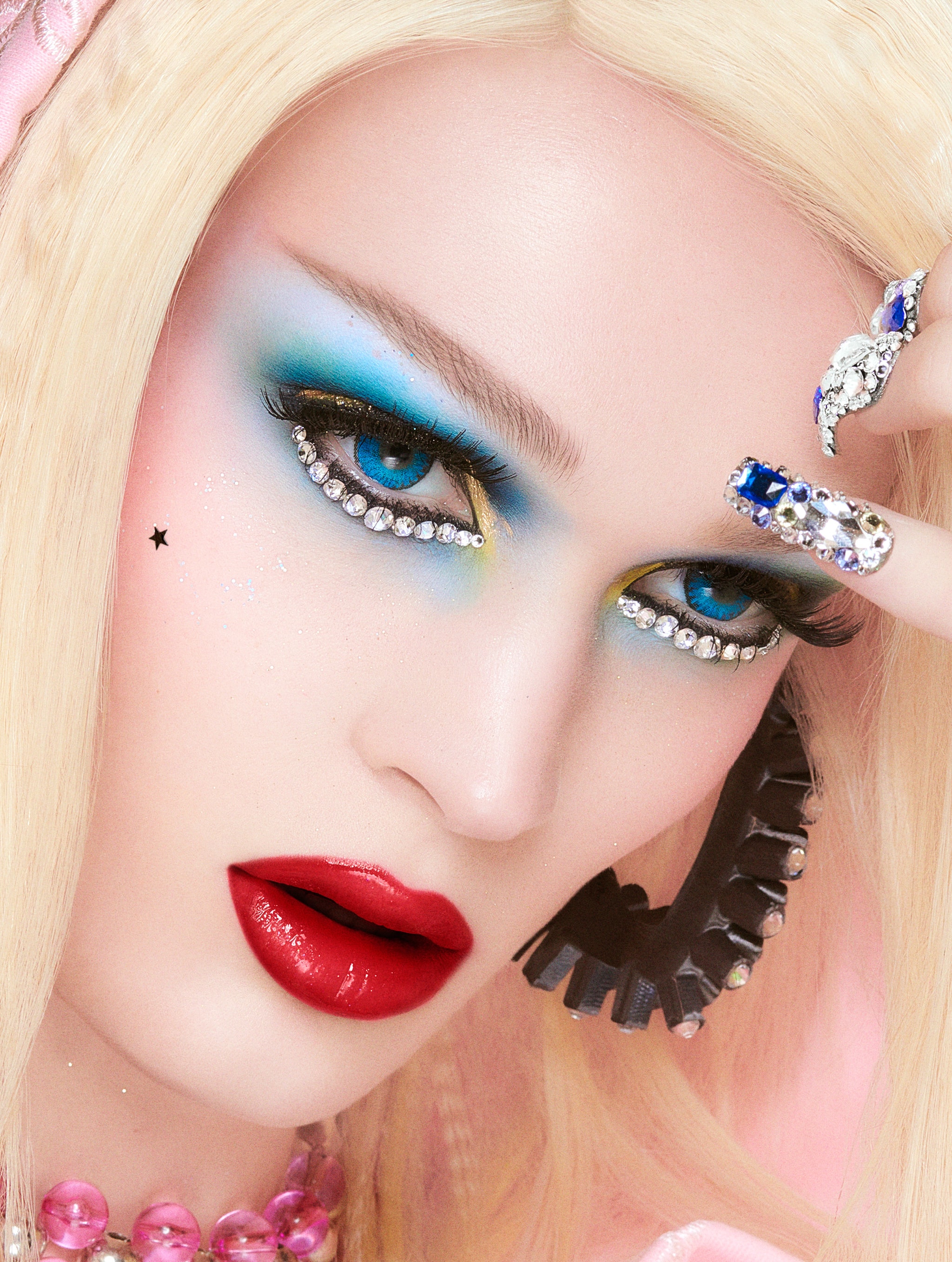 Ravezine Charlotte Wales 2023