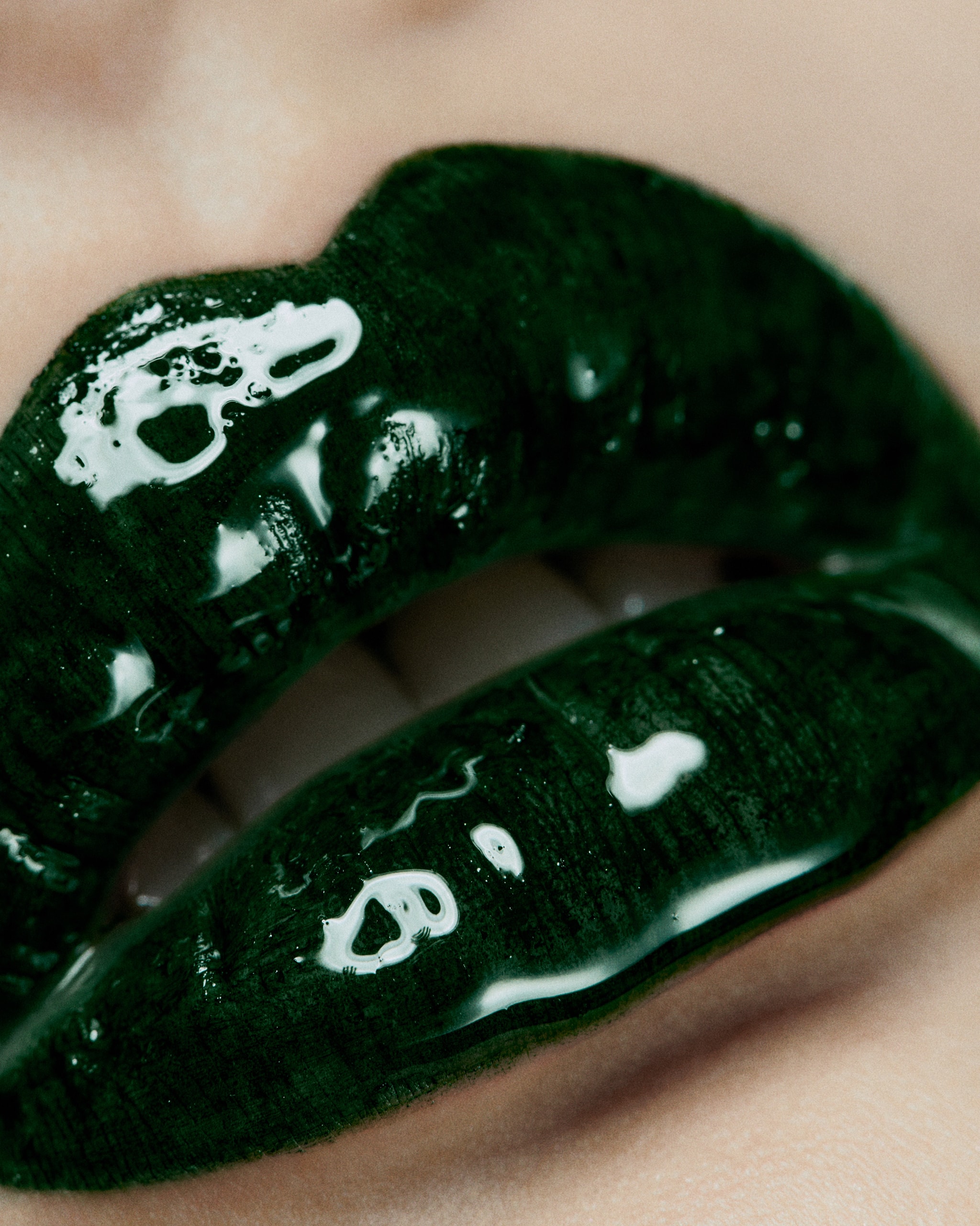 Burberry Makeup SS24 Burberry Charlotte Wales 2023