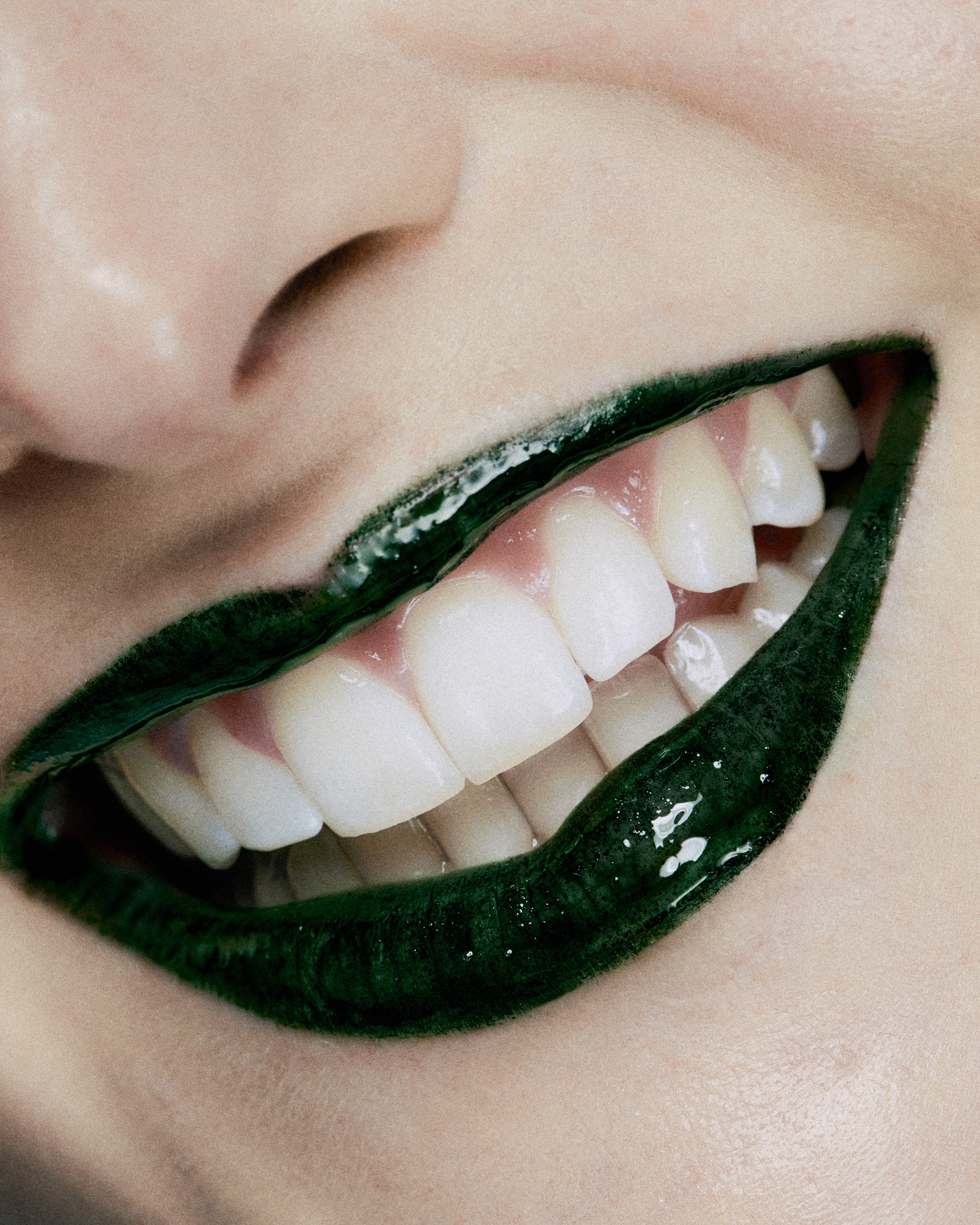 Burberry Makeup SS24 Burberry Charlotte Wales 2023